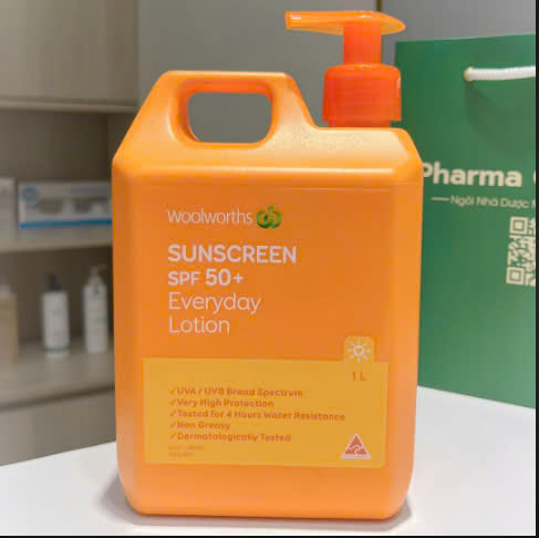 Kem Chống Nắng Australia Woolworths SPF50+